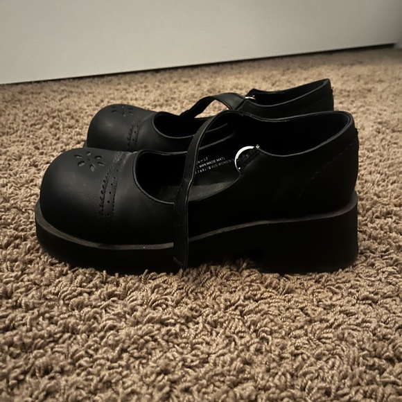 CRUX-07 Demonia Shoes - Picture 2 of 4